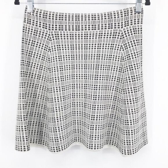 Theory Rortie C Black and White Swing Skirt Size M - Picture 1 of 7
